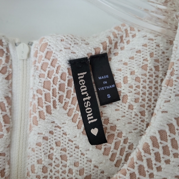 Summer White and Pink Sleeveless Mini Dress Small NWOT - Picture 2 of 5